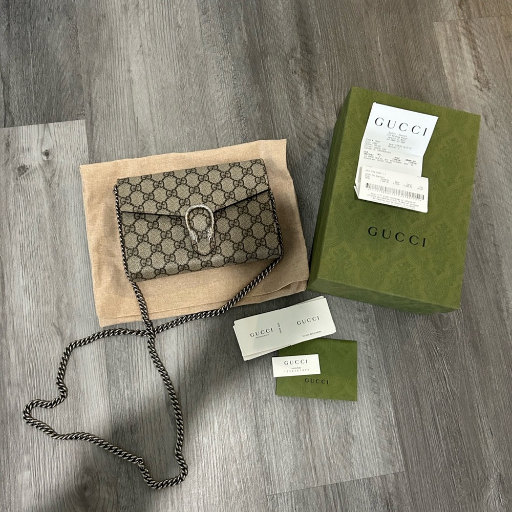 Gucci Dionysus wallet and chain bag